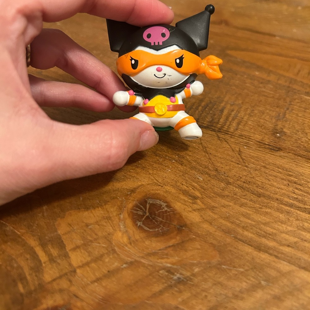 2025 Teenage Mutant Ninja Turtles Hello Kitty Happy Meal Kuromi x Michelangelo